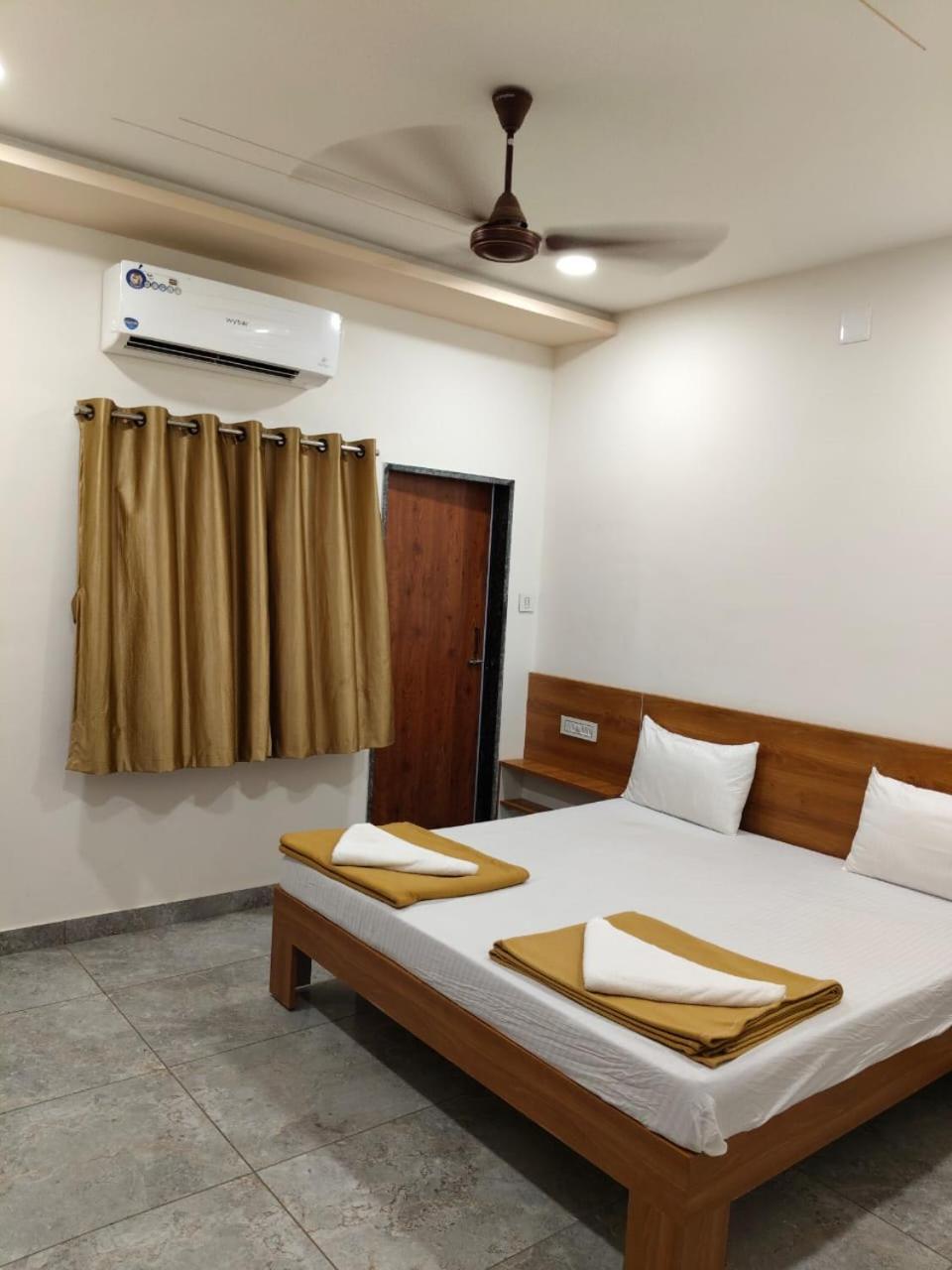 Ayodhya Bhavan - Near Dwarka Railway Station & Shree Dwarkadhish Temple Kültér fotó